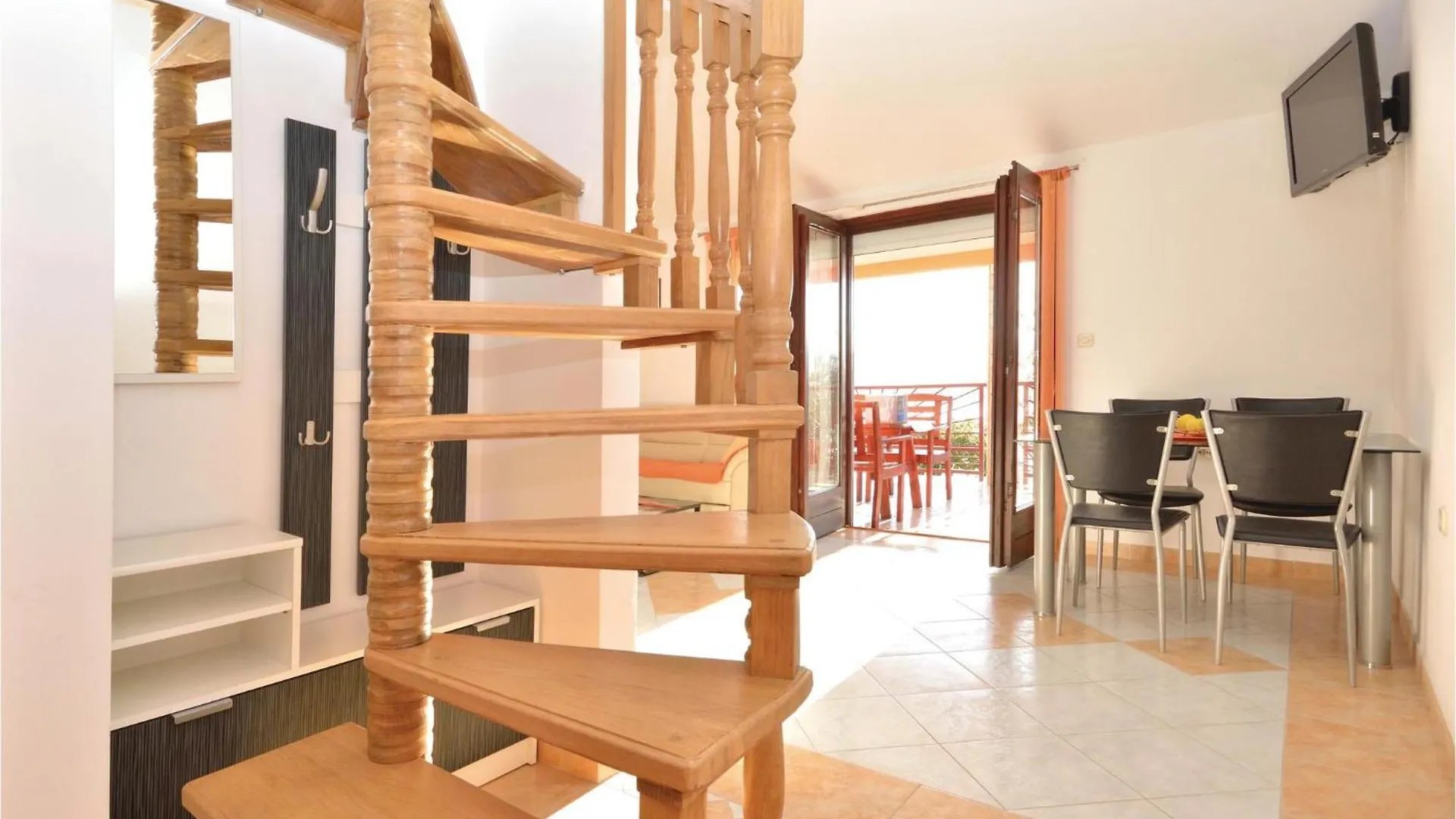 1 Bedroom Lovely Apartment In Krusevo Krusevo (Zadar)