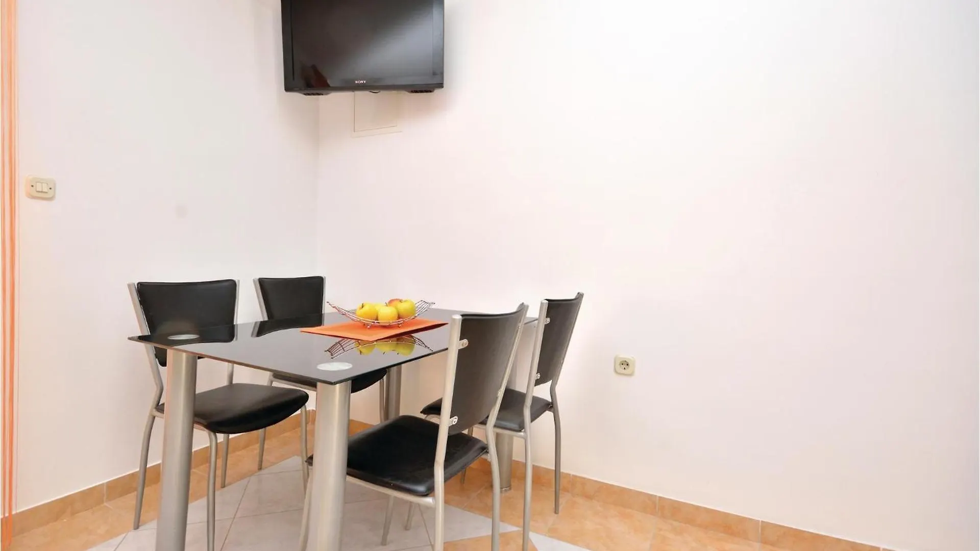 1 Bedroom Lovely Apartment In Krusevo